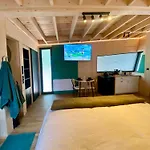 Bobble Centre - Jacuzzi - Sauna - Netflix Mons