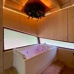Domek alpejski Bobble Centre - Jacuzzi - Sauna - Netflix