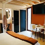 Bobble Centre - Jacuzzi - Sauna - Netflix