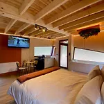 Domek alpejski Bobble Centre - Jacuzzi - Sauna - Netflix Mons