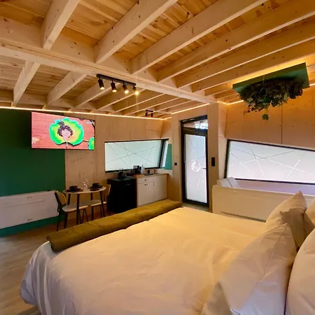 Bobble Centre - Jacuzzi - Sauna - Netflix * Mons
