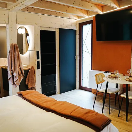 Bobble Centre - Jacuzzi - Sauna - Netflix