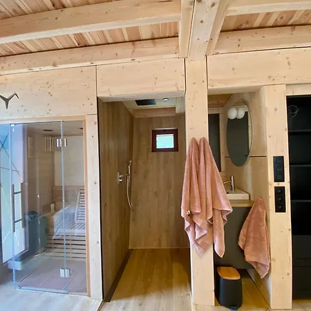 Bobble Centre - Jacuzzi - Sauna - Netflix * Mons