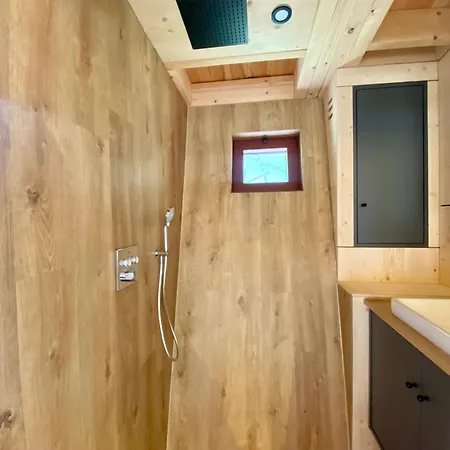 Chalet Bobble Centre - Jacuzzi - Sauna - Netflix