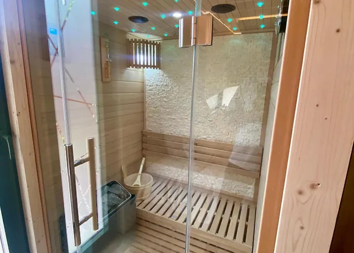 Bobble Centre - Jacuzzi - Sauna - Netflix Mons