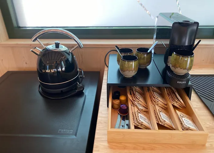 Bobble Centre - Jacuzzi - Sauna - Netflix Chalet