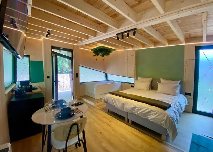 Chalet Bobble Centre - Jacuzzi - Sauna - Netflix