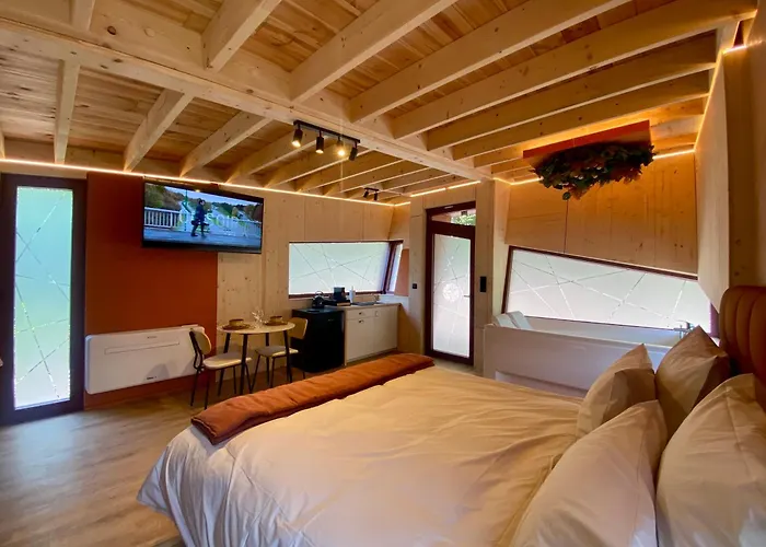 Chalet Bobble Centre - Jacuzzi - Sauna - Netflix Mons