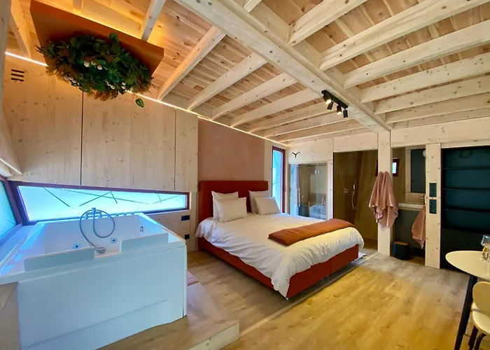 Bobble Centre - Jacuzzi - Sauna - Netflix