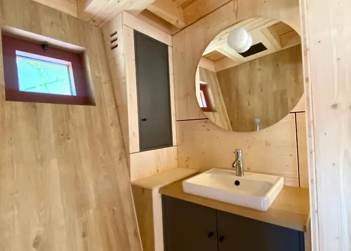 Bobble Centre - Jacuzzi - Sauna - Netflix *