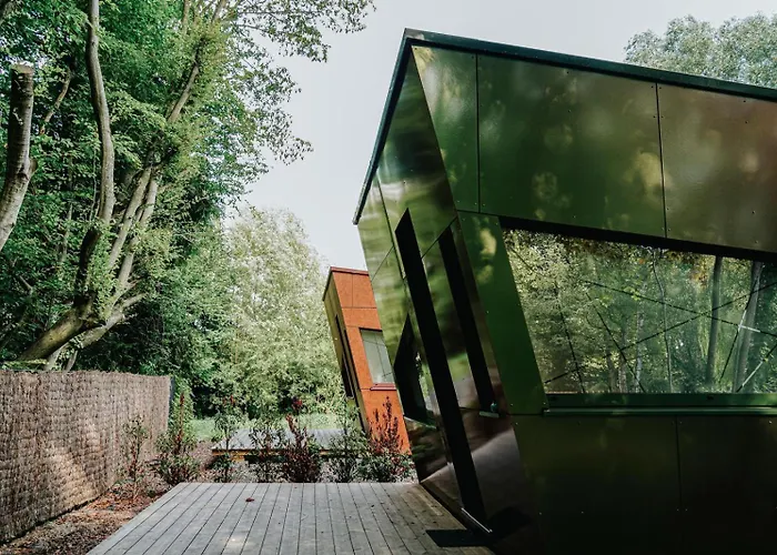 Bobble Centre - Jacuzzi - Sauna - Netflix Chalet *